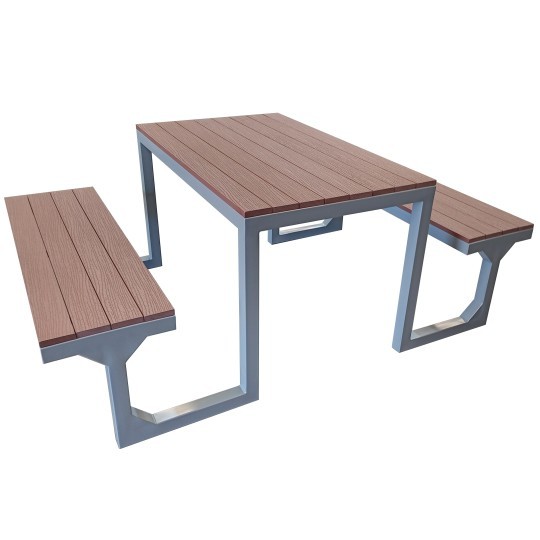 Outback Garden Setting